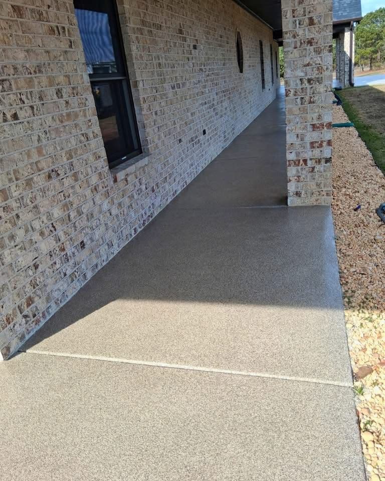 Gallery photos for Outdoor Concrete Patio Makeover: Image #2