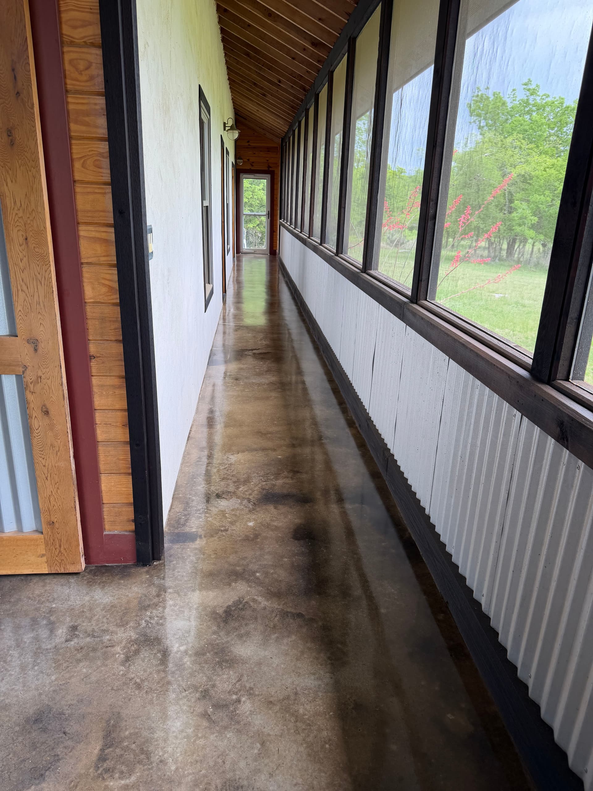 Gallery photos for Black Acid Stain Concrete Floors for Halls and Kitchens: Image #2