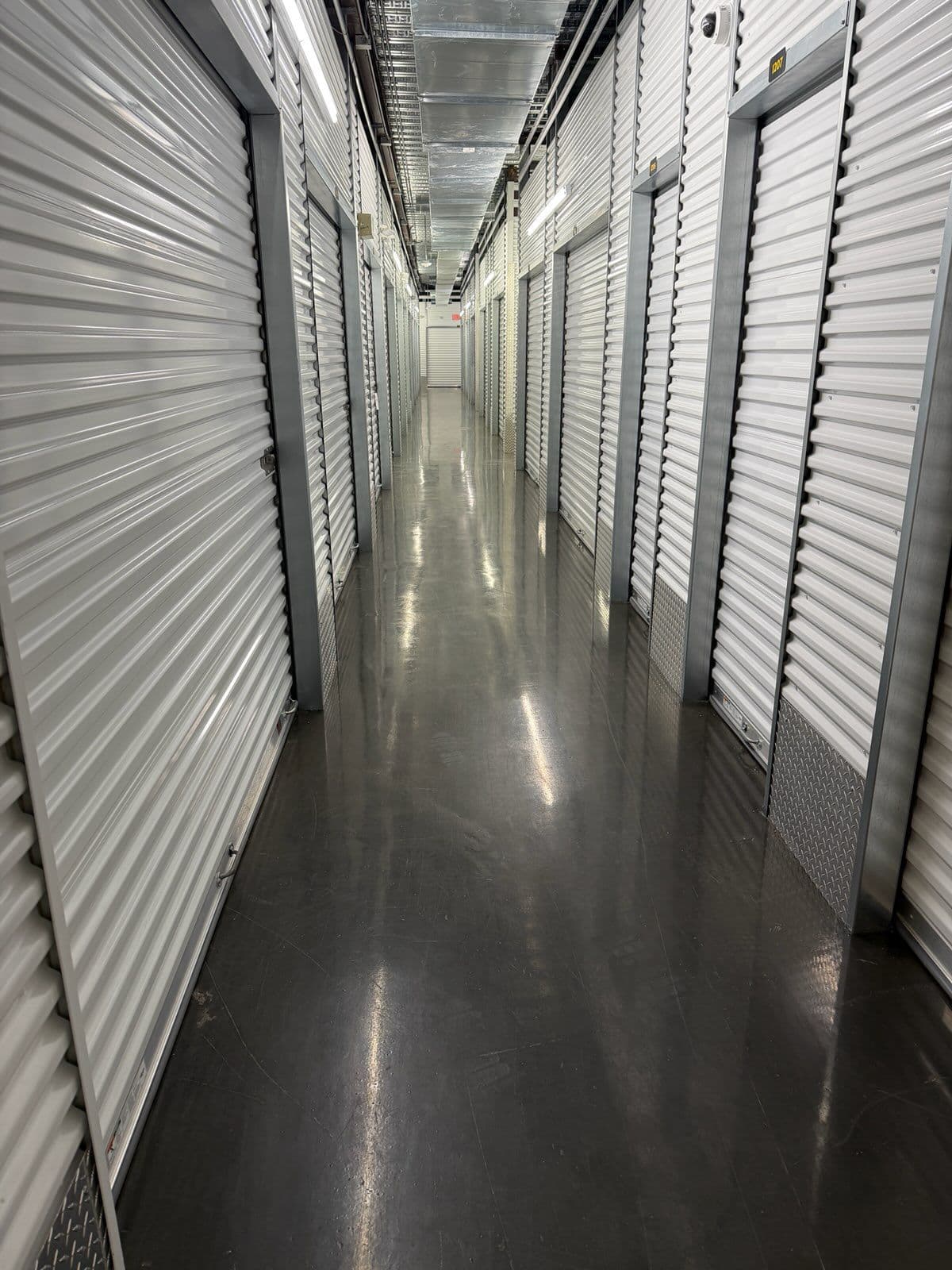 Gallery photos for Polished Concrete Flooring at a Modern Storage Facility: Image #1
