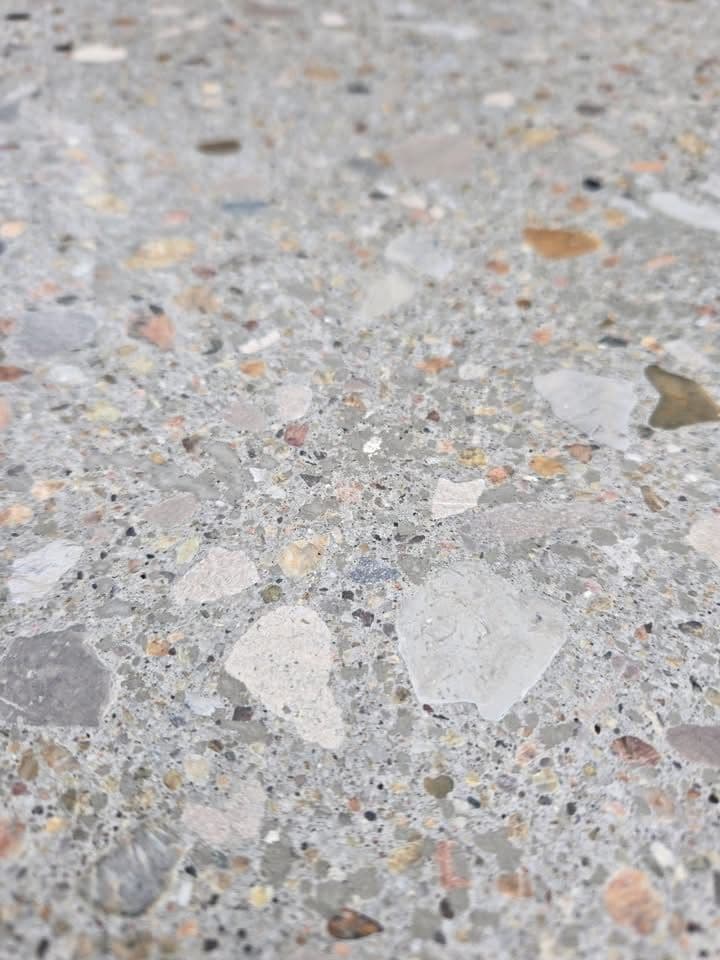 Gallery photos for Beautifully Polished Concrete for Modern Spaces: Image #1