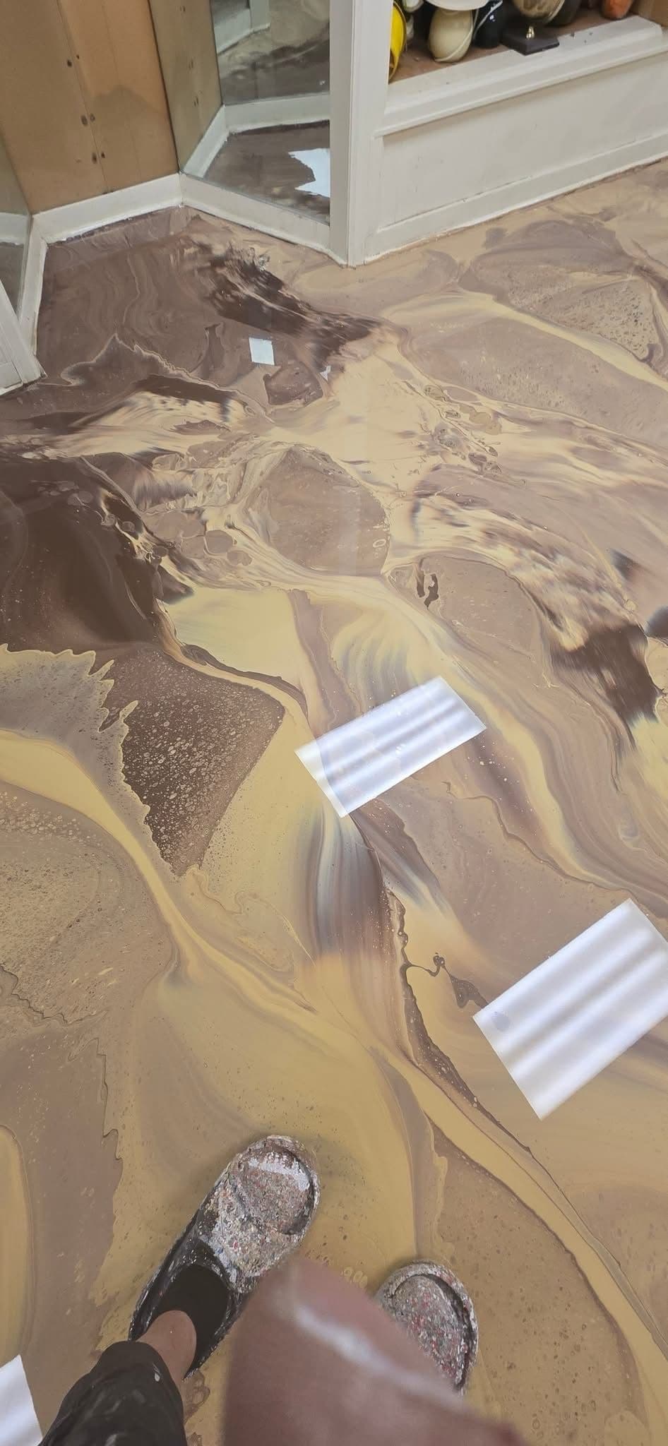 Luxurious Marbled Epoxy Floors for Your Space image
