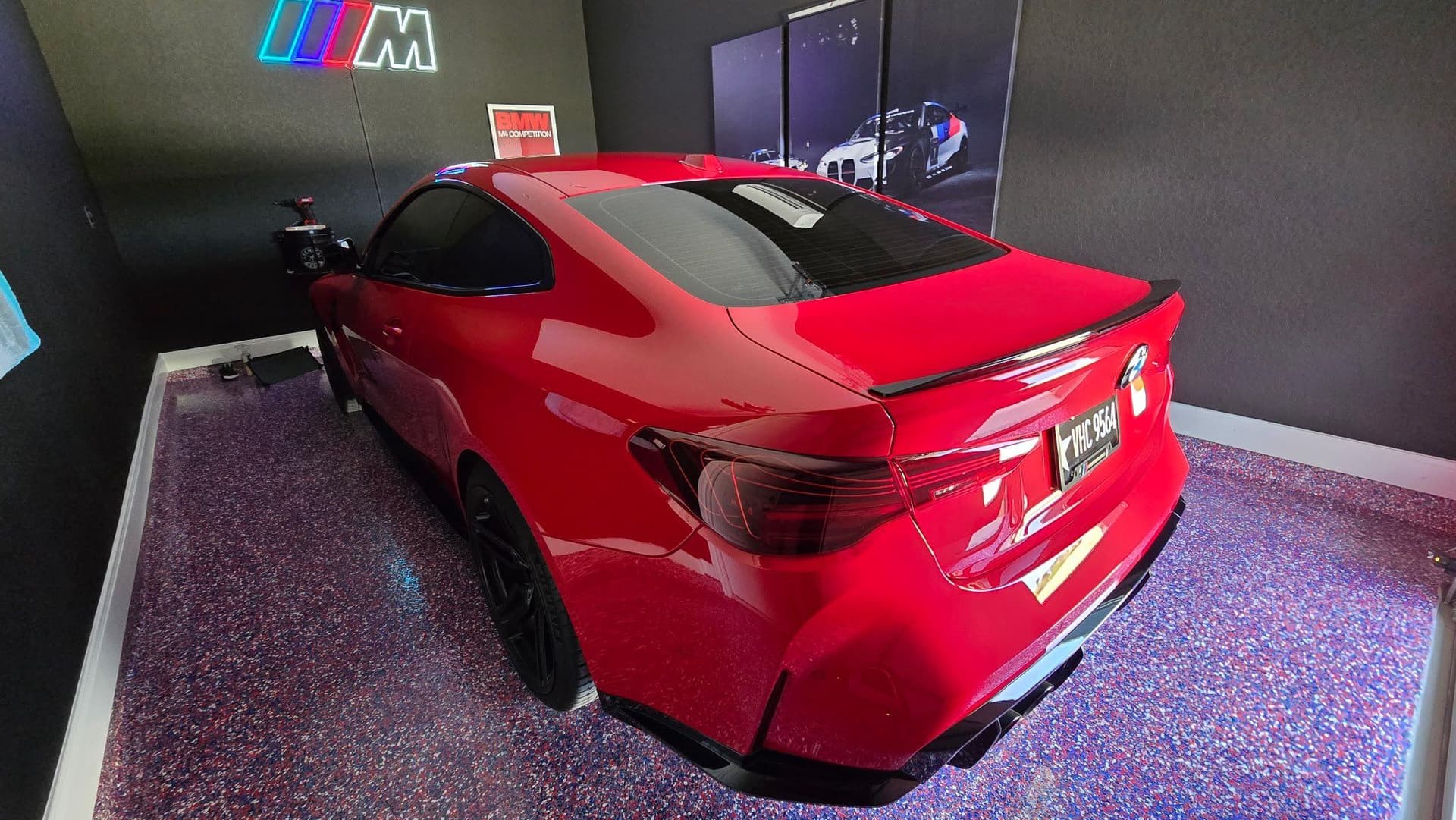 Gallery photos for Transform Your Garage with Epoxy Flake Flooring: Image #1