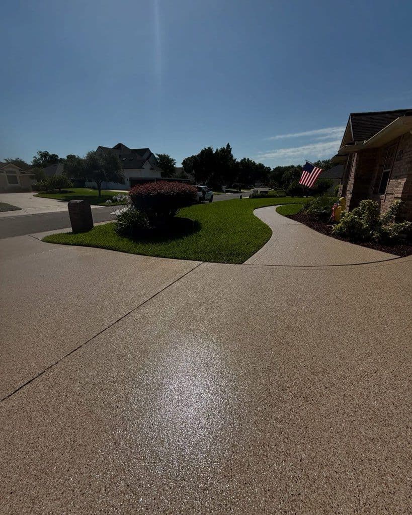 Gallery photos for Texas Flake Epoxy Driveway Transformation Success: Image #1