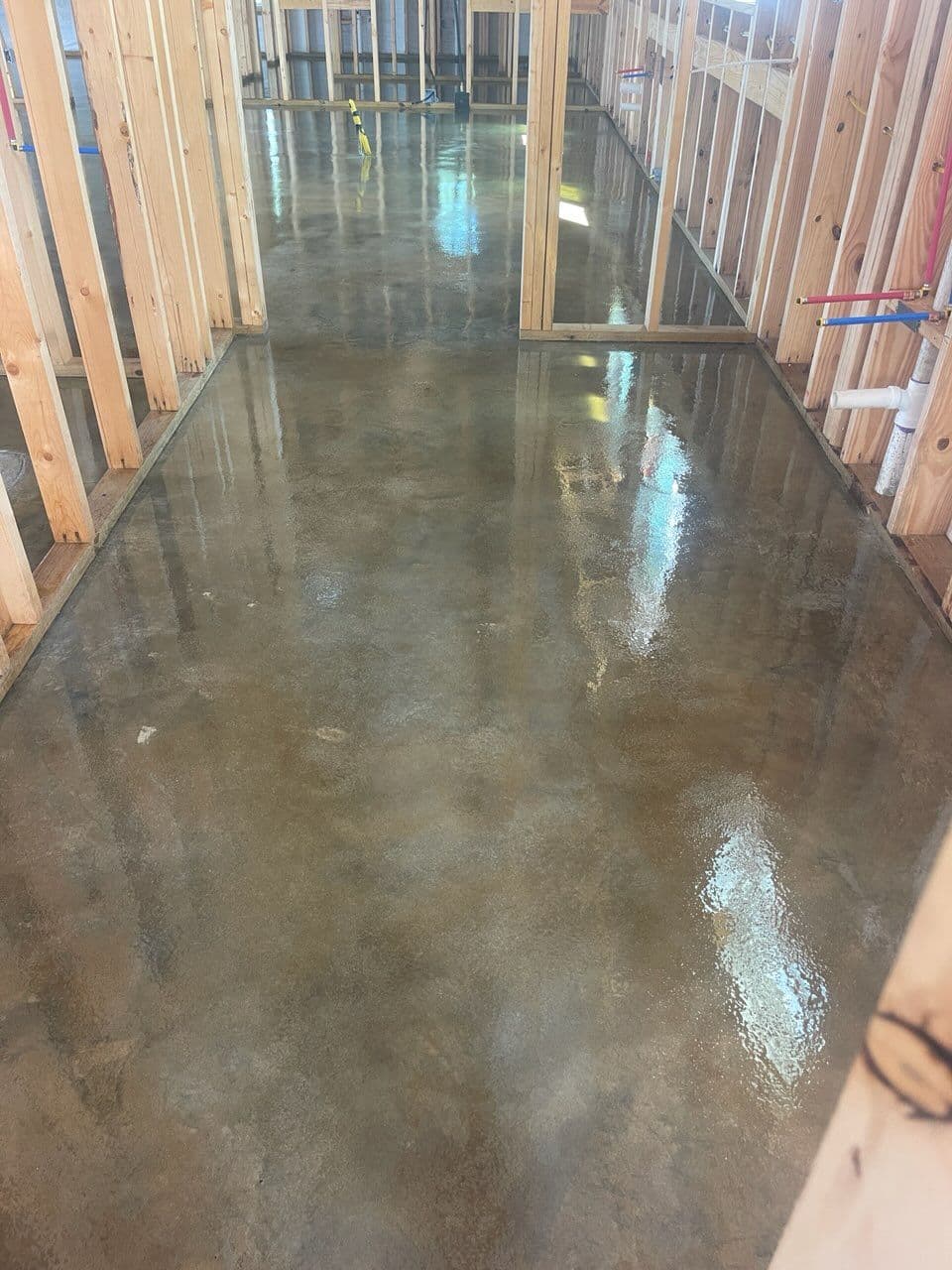 Gallery photos for Stunning Stained Concrete Floors for Barndo: Image #2