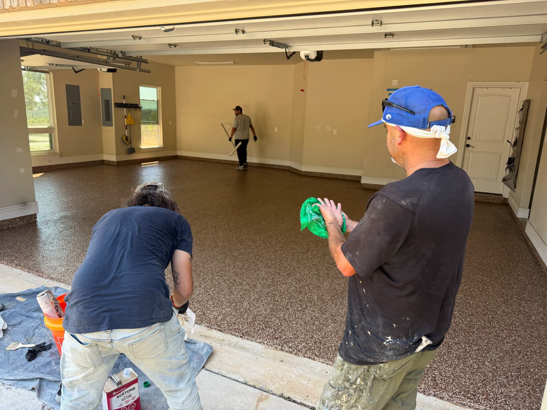 Garage Floor Gets a Durable Flake Epoxy Upgrade image