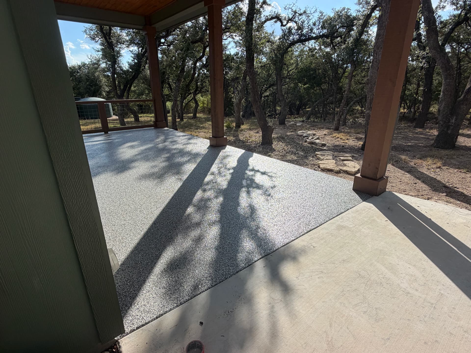 Gallery photos for Flake Epoxy Patio and Porch Finish That Actually Lasts: Image #4