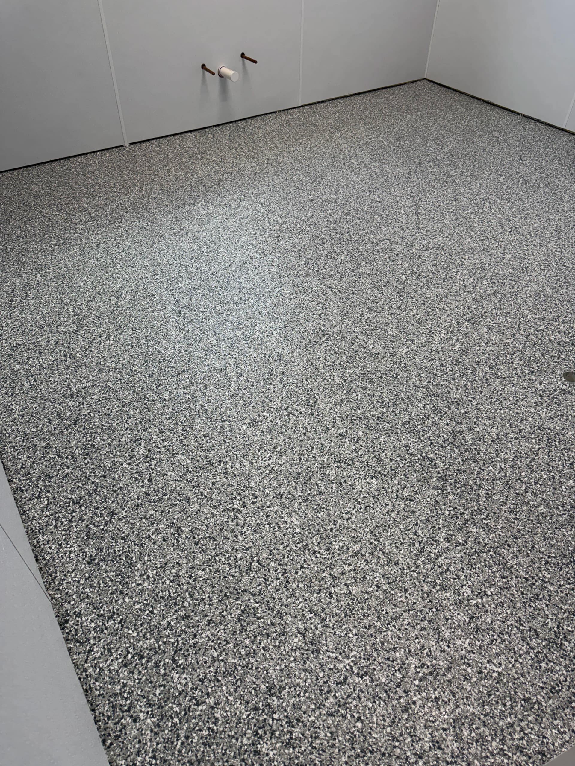 Gallery photos for Gravel Flake Epoxy Floors That Work as Hard as You Do: Image #3