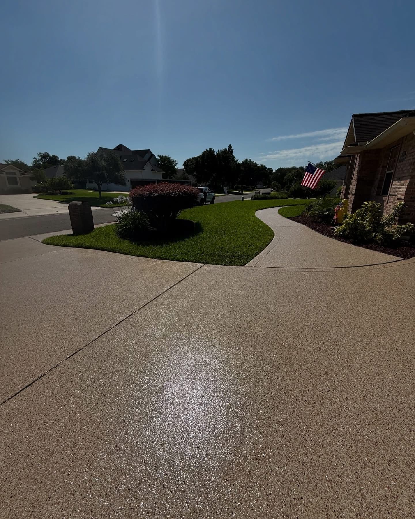 Gallery photos for Flake Epoxy Driveway Coating That Actually Protects Your Concrete: Image #2