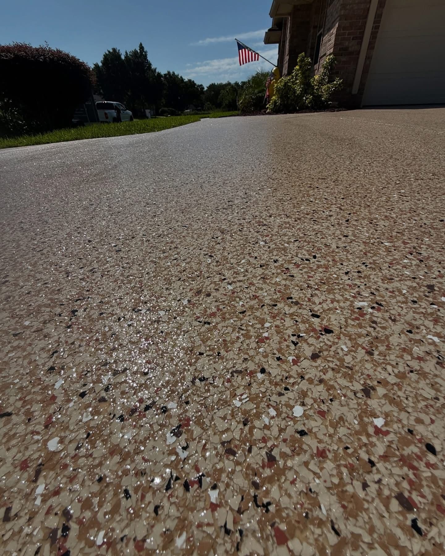 Gallery photos for Flake Epoxy Driveway Coating That Actually Protects Your Concrete: Image #3