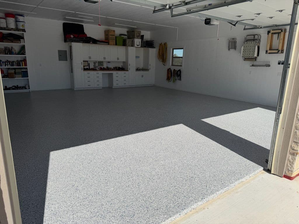 Gallery photos for Penntek Garage Coating with Tidal Wave Flake: Image #2