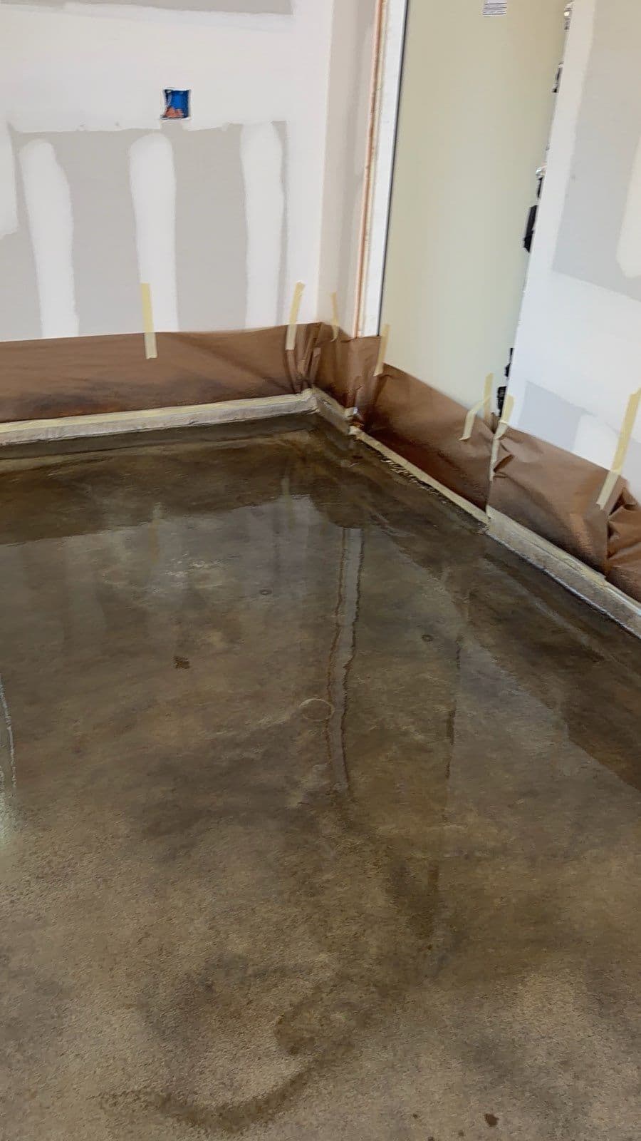 Gallery photos for Smoky Grey Garage Makeover with Surface Solutions: Image #1