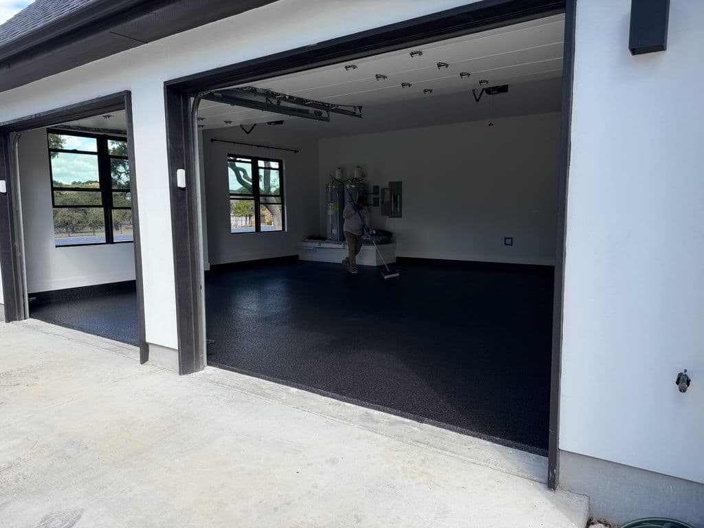 Gallery photos for Transform Your Garage with Carbon Flake Epoxy Flooring: Image #1