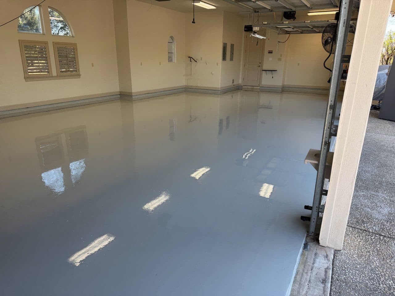 Gallery photos for Sleek Garage Flooring Upgrade in Boerne: Image #1