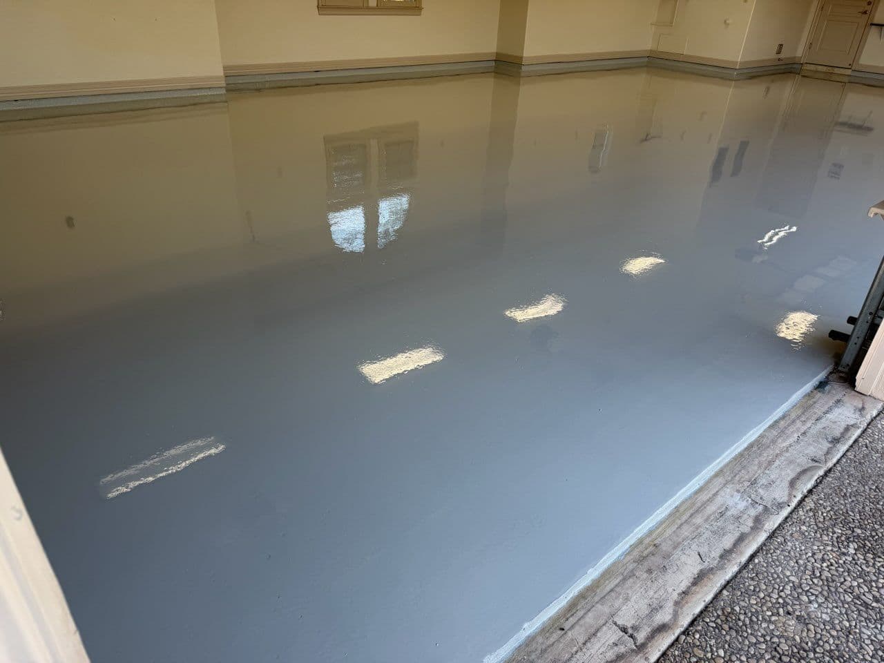 Gallery photos for Sleek Garage Flooring Upgrade in Boerne: Image #3